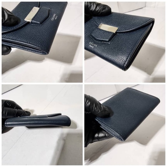 Authentic CELINE Grained Calfskin Small Trotteur Multifunction Flap Wallet Navy - Picture 8 of 11